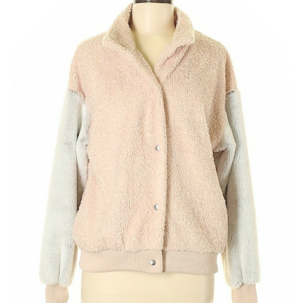 Zara Fuzzy Bomber - Picture 1 of 9